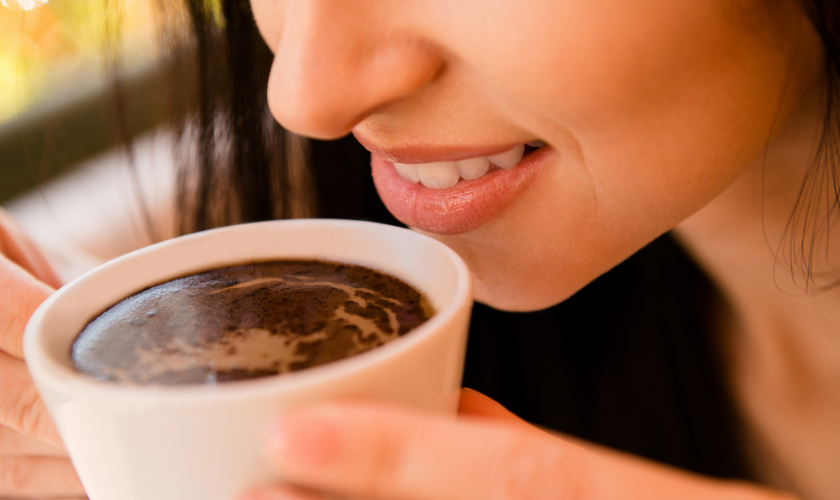 How To Remove Coffee Stains From Your Teeth